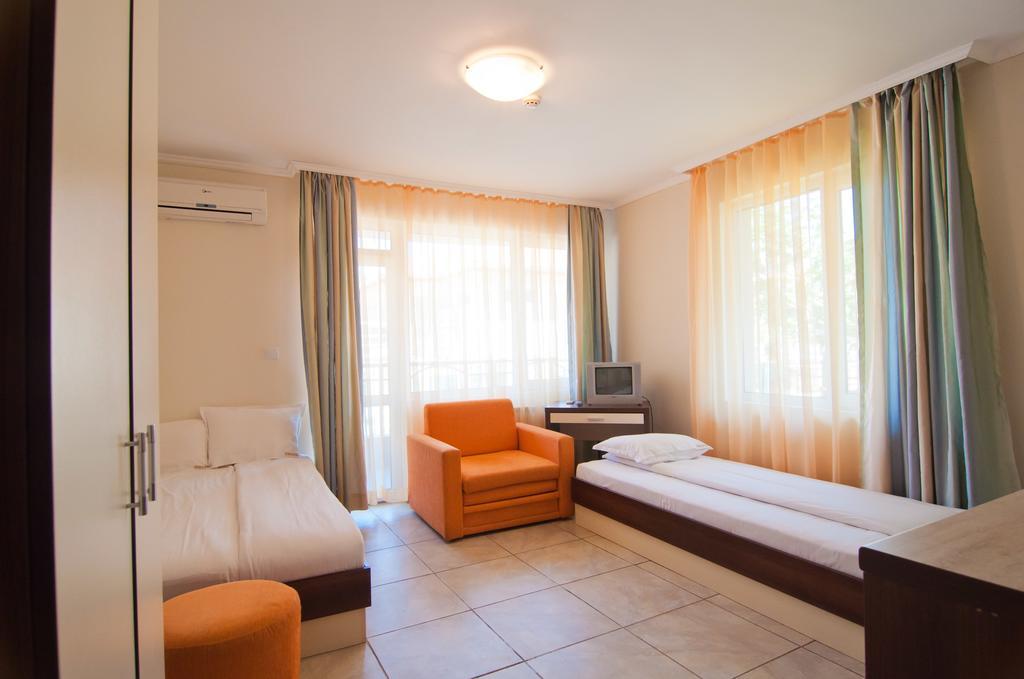 Guest House Hiora Ahtopol Exterior foto
